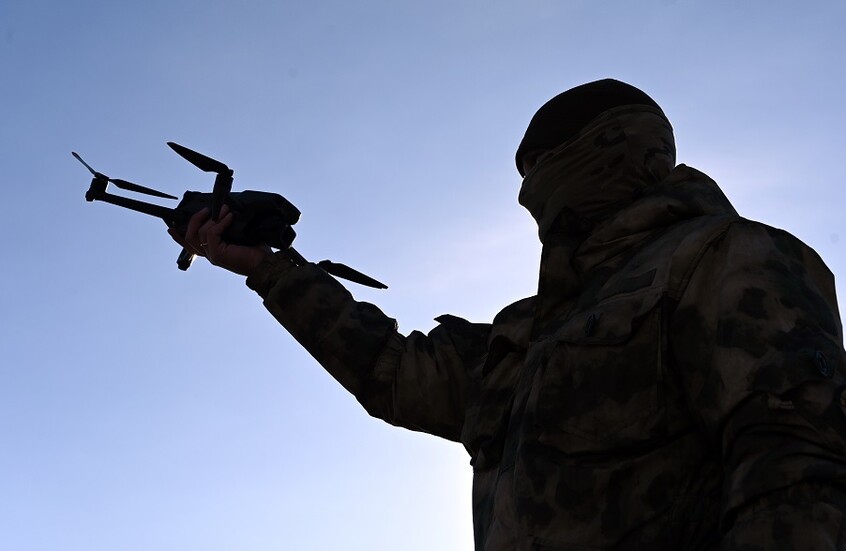 درونات أوكرانية تقتل مدنيين في قرية بتروفبافليفكا قرب كوبيانسك (فيديو)