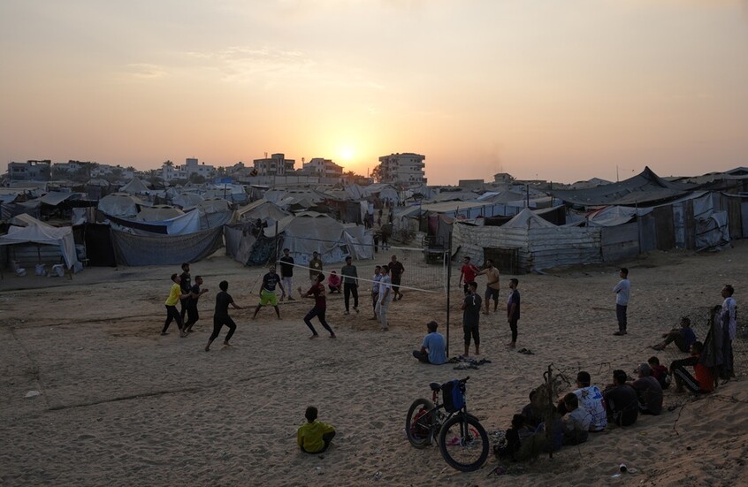 حماس: نرفض قوات دولية بديلة لجيش الاحتلال ونقبل بتولي وزير من السلطة الفلسطينية إدارة قطاع غزة