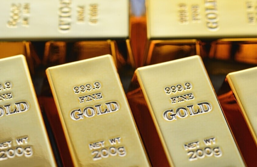 تراجع الذهب وارتفاع سعر صرف الدولار إلى أعلى مستوى في 3 أشهر