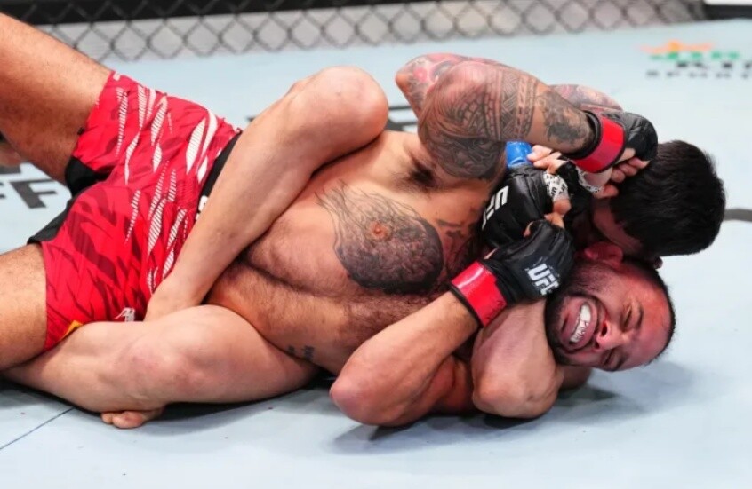 فضيحة محتملة في UFC.. تحقيق بشأن نزال مثير للجدل