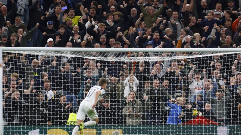 هدف خيالي من فان دي فين يدهش جماهير دوري الأبطال (فيديو)