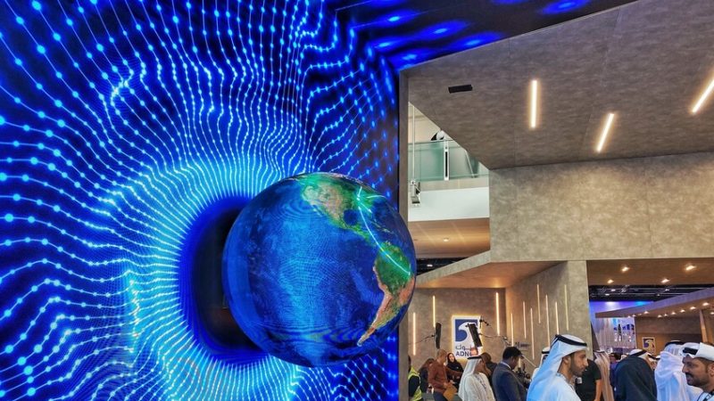 شركات روسية تعرض ابتكاراتها في معرض “أديبك” بأبوظبي