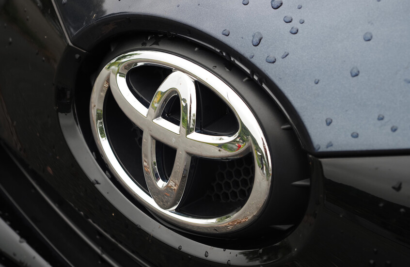 “تويوتا” تستدعي أكثر من مليون سيارة في الولايات المتحدة