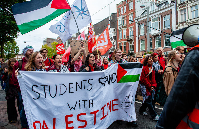 أمستردام تمنع حفل “الحانوكا” اليهودي بسبب مشاركة “مغن عسكري” في الجيش الإسرائيلي