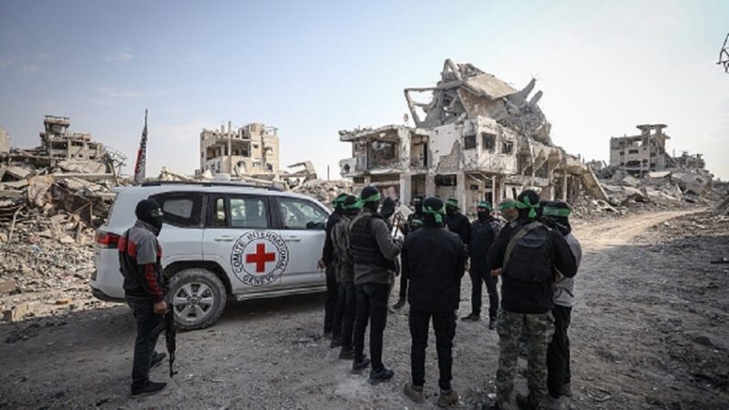 إسرائيل تعلن تسلمها رفات رهينة ونقله إلى معهد الطب الشرعي للتعرف عليه