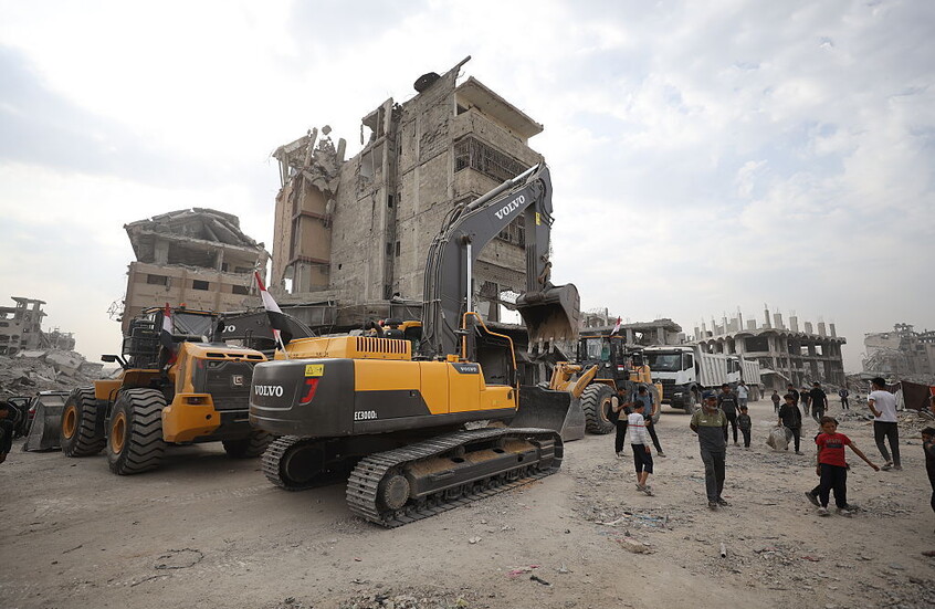 “حماس” تتهم إسرائيل بالفبركة وتؤكد خوض “معركة استخبارية” حول الأسرى في غزة