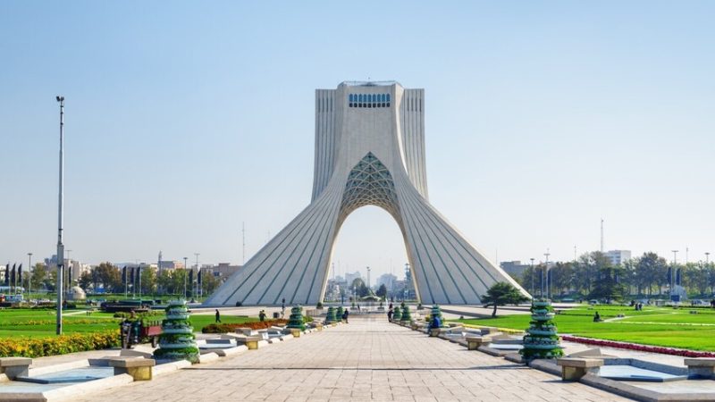 كارثة مائية تهدد طهران.. والسلطات تستنفر!