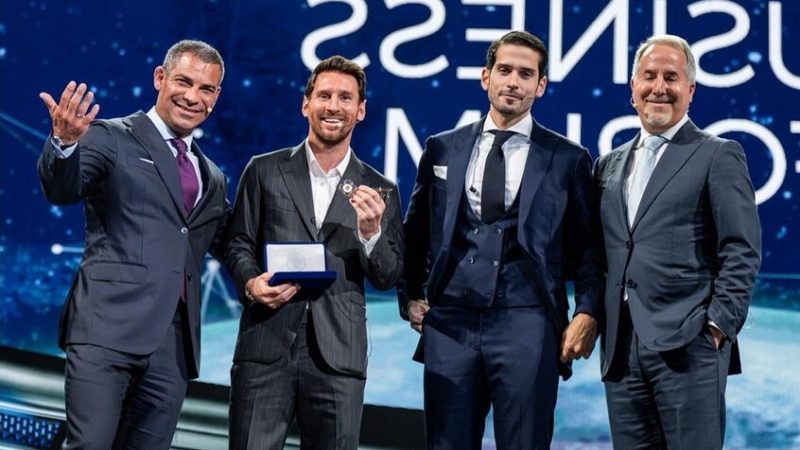 ميسي يتسلم مفتاح مدينة ميامي ويرد على رونالدو رداً “مبطناً”