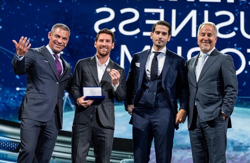 ميسي يتسلم مفتاح مدينة ميامي ويرد على رونالدو رداً “مبطناً”