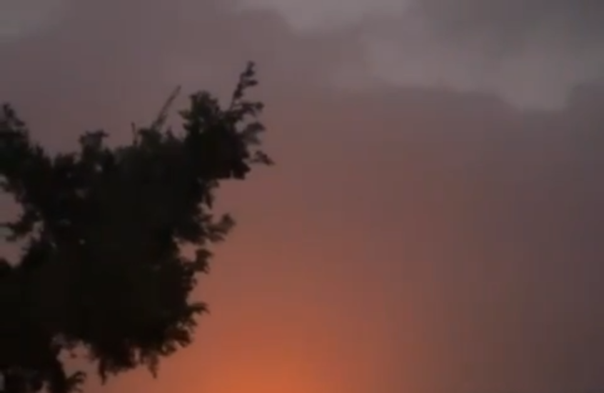 هجوم إسرائيلي كبير وعنيف مستمر على الجنوب اللبناني (فيديوهات)