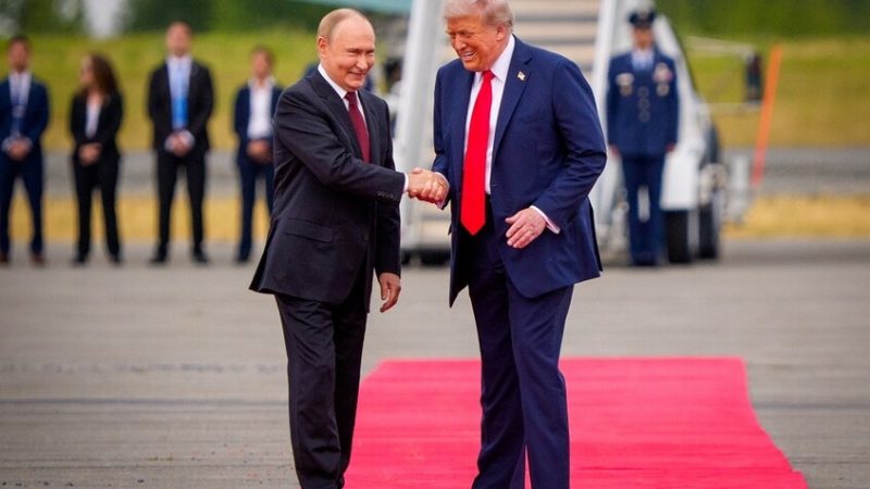 أوربان يتوقع عقد القمة الروسية الأمريكية في بودابست