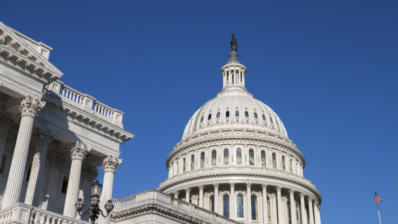 مجلس الشيوخ الأمريكي يرفض مشروع قرار يمنع ترامب من مهاجمة فنزويلا دون موافقة الكونغرس