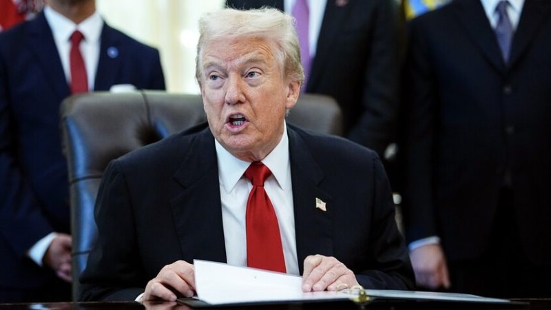 ترامب يعلن عن صفقة تاريخية مع أوزبكستان