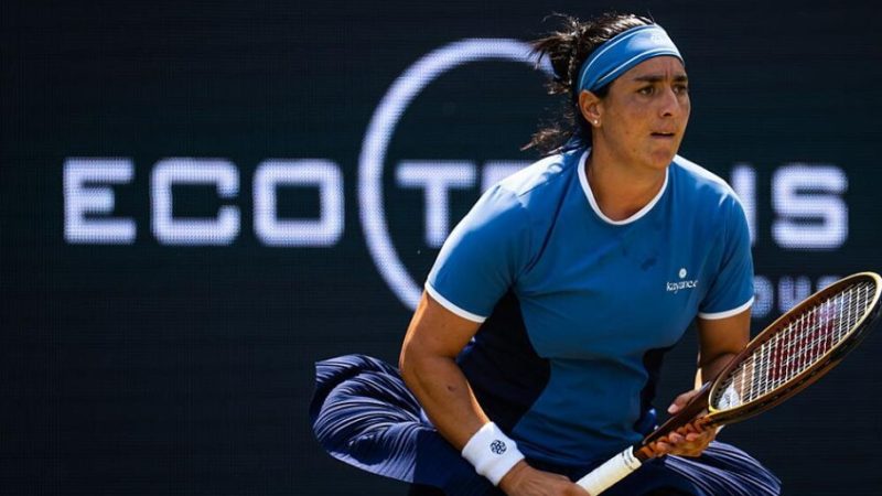 “لم أعد وزيرة السعادة”.. أنس جابر تكشف معاناتها من الاكتئاب (فيديو)