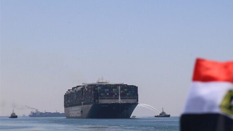 قناة السويس تحقق أرقاما قياسية بعد وقف حرب غزة