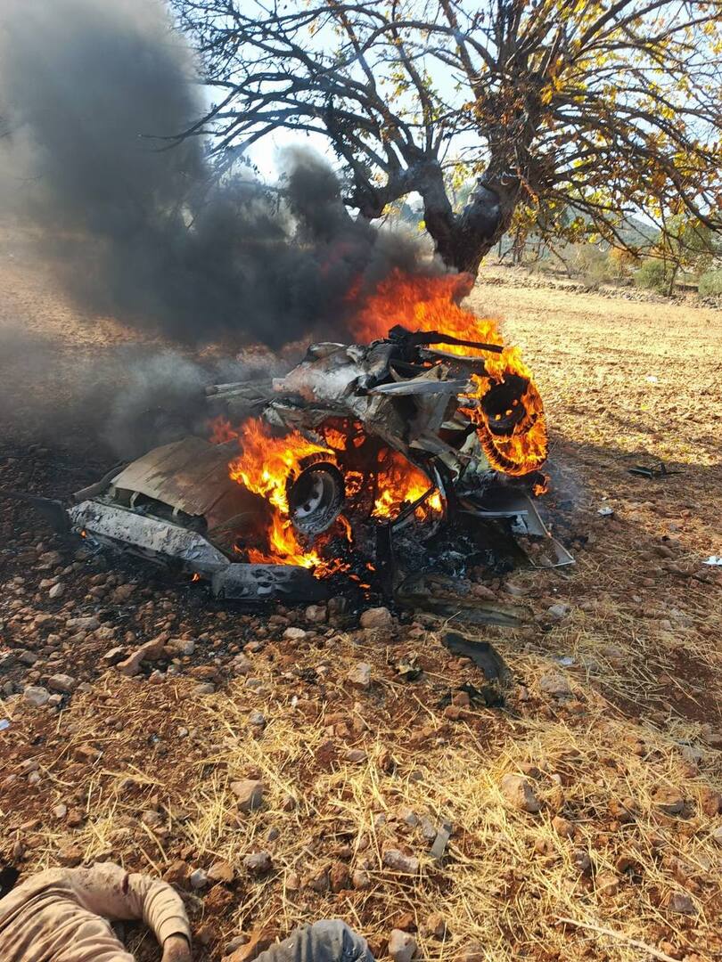 مراسلتنا: مقتل شخصين بهجوم مسيّرة إسرائيلية على سيارة في جنوب لبنان (صور+فيديو)