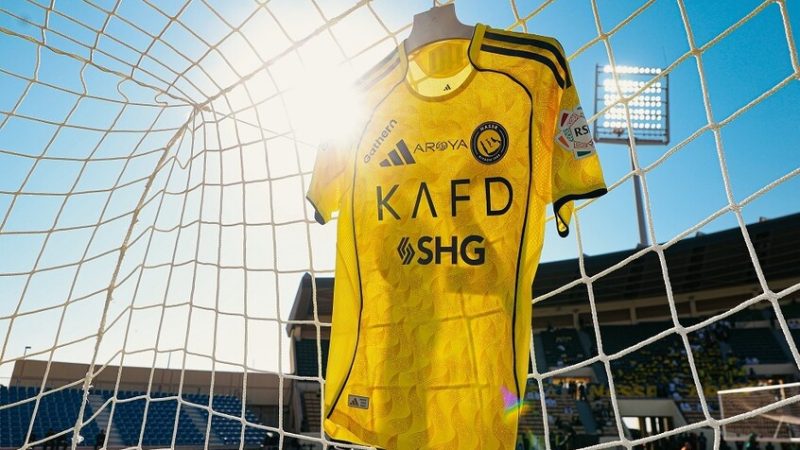 النصر ضيفا ثقيلا على نيوم.. التشكيلة والقنوات الناقلة