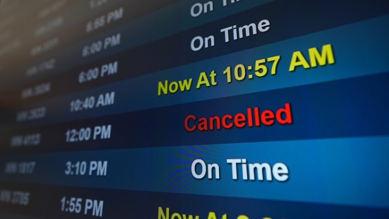 تزايد في تأخير الرحلات الجوية بالولايات المتحدة جراء الإغلاق الحكومي