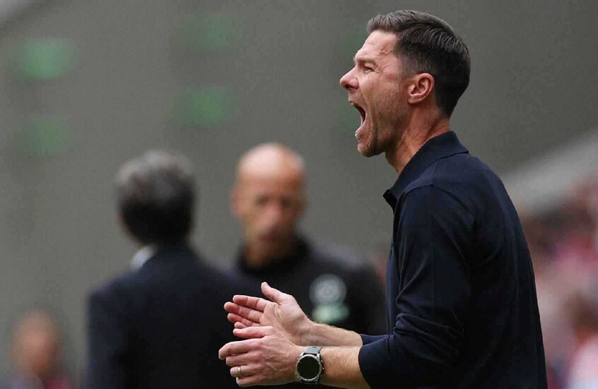 “مفاجأة مدوية”.. ألونسو مهدد بالرحيل عن ريال مدريد وبيريز يبحث عن البديل