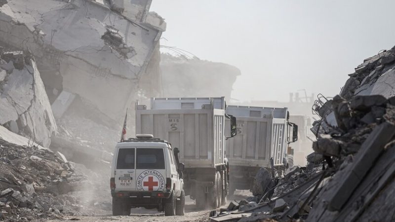 الجيش الإسرائيلي يتسلم رفات أسير عبر الصليب الأحمر داخل قطاع غزة