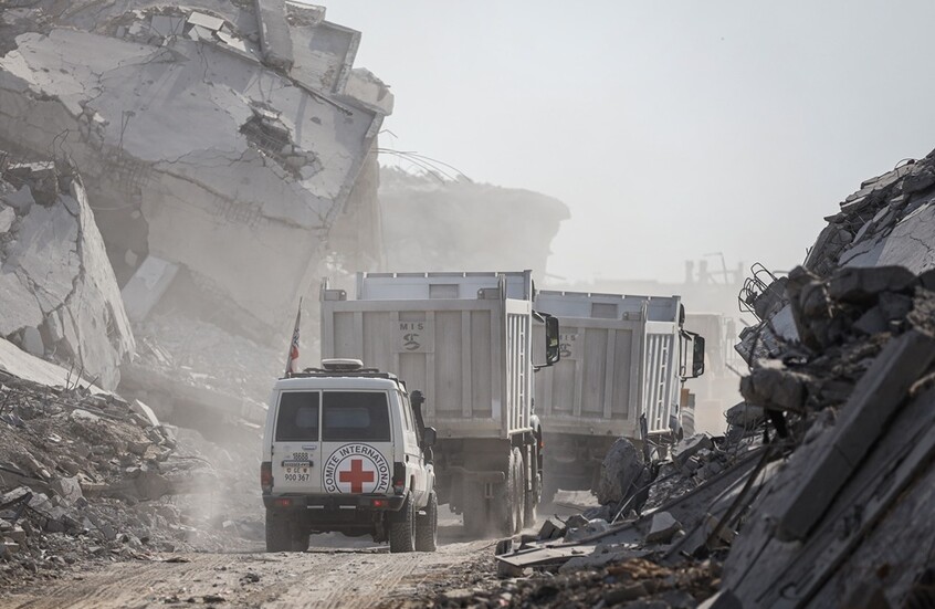 الجيش الإسرائيلي يتسلم رفات أسير عبر الصليب الأحمر داخل قطاع غزة