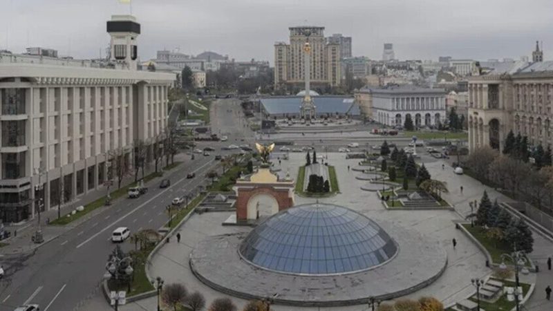 إجلاء إجباري للأطفال.. مناطق أوكرانية تفرغ من سكانها