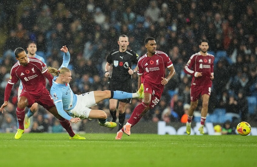 مانشستر سيتي يكتسح ليفربول (فيديو)