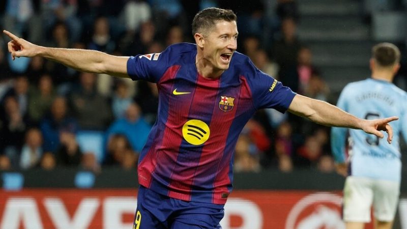 ثاني “هاتريك” منذ 80 عاما.. ليفاندوفسكي يحقق أرقاما مميزة