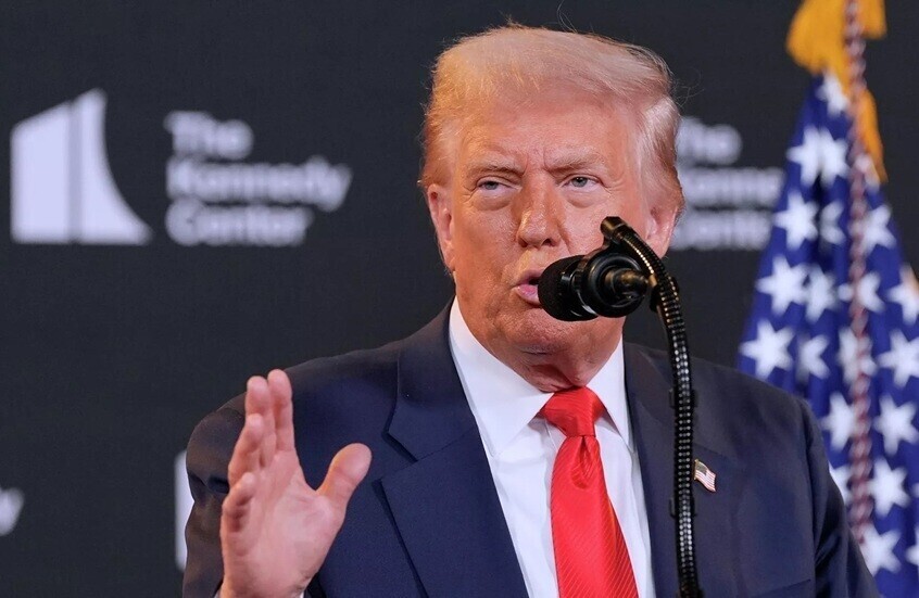 ترامب يصدر عفوا عن عشرات المتهمين بالتدخل في انتخابات 2020