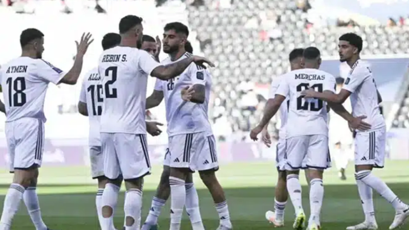 لماذا اعتذر منتظر الماجد عن المشاركة مع العراق في مواجهة الإمارات بملحق تصفيات كأس العالم؟