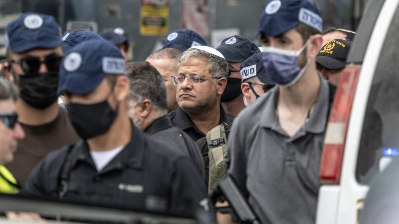 هجوم عنيف وناري من لابيد على بن غفير: “فاشي خطير وعار على الصهيونية.. لن يكون وزيراً لوقت طويل”