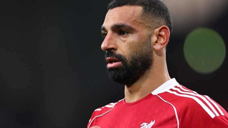 “مشكلة ليفربول”.. إعلامي إنجليزي يحرض سلوت على اتخاذ قرار جريء ضد محمد صلاح