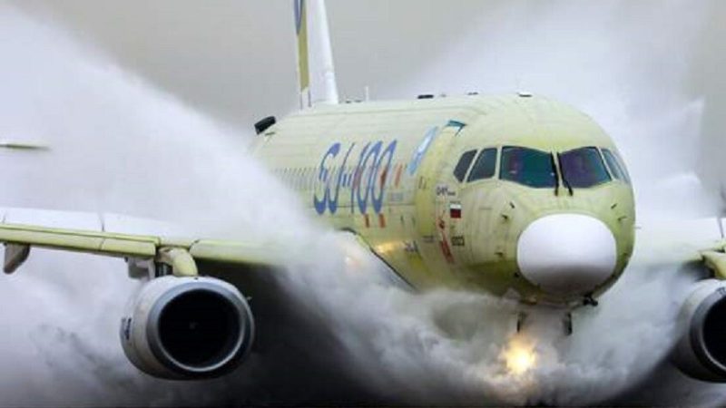 روسيا تعود إلى سوق طائرات الركاب من باب عريض باتفاق مع نيودلهي لتجميع طائرات “سوبرجيت” في الهند