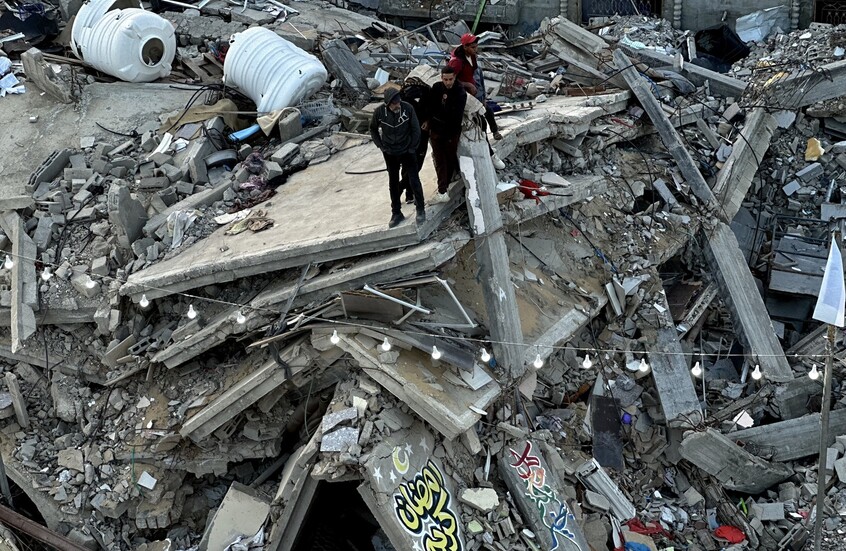 القوات الإسرائيلية تقتل 4 فلسطينيين في رفح 