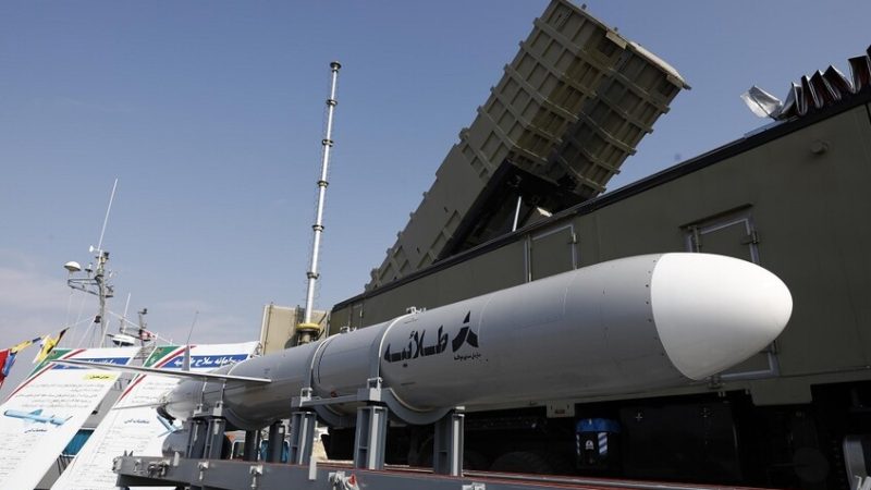 نائبان أمريكيان يطالبان إدارة ترامب بالرد على تقارير إعلامية حول تعاون الصين وإيران العسكري