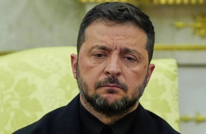 صحيفة ألمانية تتوقع استقالة زيلينسكي إذا ظهر “سفينارتشوك” مع فضيحة فساد جديدة