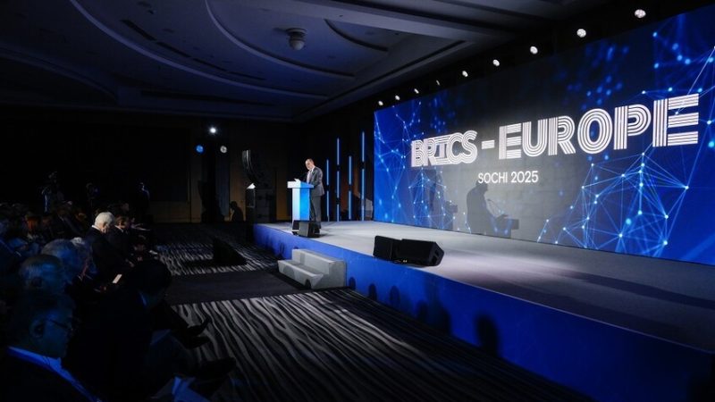 برلمانيون أوروبيون يشاركون في ندوة “بريكس-أوروبا” في روسيا