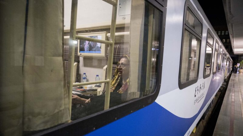 وزير إيراني: كسبنا ثقة الروس ونستعد لتوقيع عقد سكة حديد رشت–آستارا خلال أسبوعين