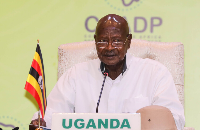 أوغندا الحبيسة تبني أسطولا بحريا وتطمح للوصول إلى المحيط