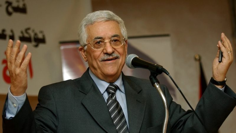 الرئيس الفلسطيني يحتفل بعيد ميلاده التسعين وسط عنف المستوطنين وتداعيات حرب غزة