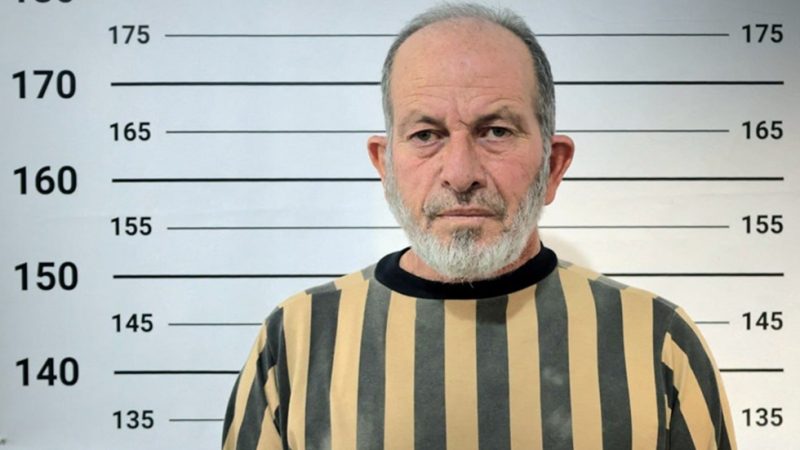 سوريا.. الأمن الداخلي في حماة يلقي القبض على عميد طيار متورط بجرائم حرب ضد المدنيين (صورة)