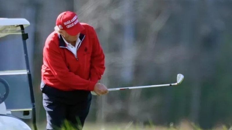 ترامب يستثمر ما بين 82 و337 مليون دولار في سندات خلال ثلاثة أشهر