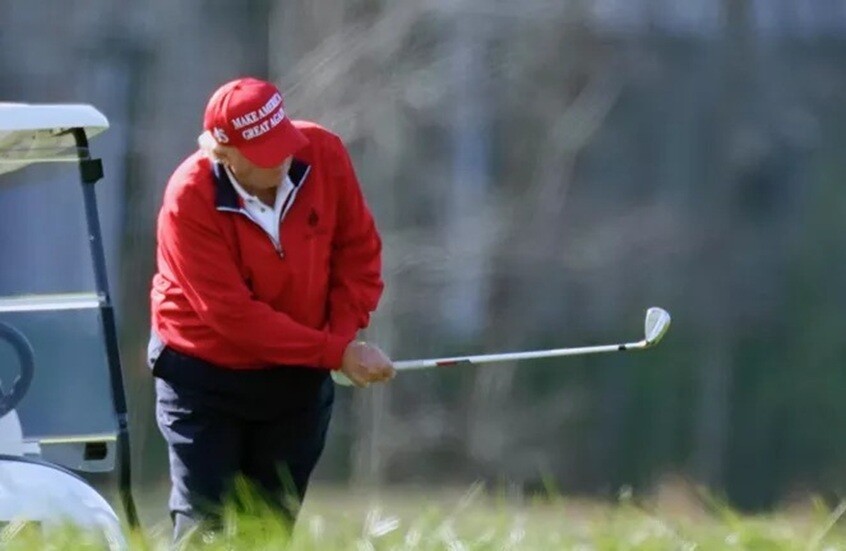 ترامب يستثمر ما بين 82 و337 مليون دولار في سندات خلال ثلاثة أشهر