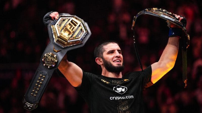 الروسي إسلام ماخاتشيف يفوز على جاك ديلا مادالينا ويحصد لقب وزن “الويلتر” في UFC 322