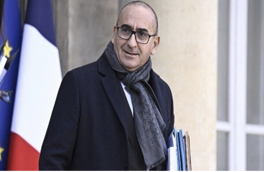 وزير الداخلية الفرنسي يؤيد إعادة طرح قانون بخصوص تمديد احتجاز “المهاجرين الخطرين”