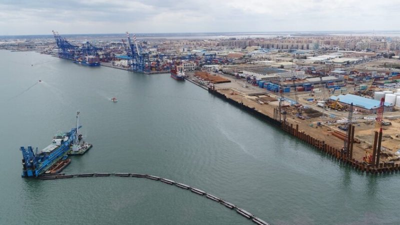 مصر تعلن عن استثمارات عملاقة بقناة السويس خلال شهر