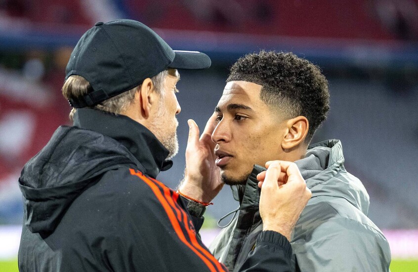 بيلينغهام يثير الجدل بعد تبادل قميصه مع لاعب ألبانيا وسط انتقادات الجماهير (فيديو)