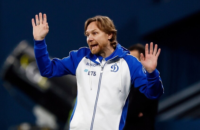 مدرب منتخب روسيا يعلن رحيله عن فريق دينامو موسكو