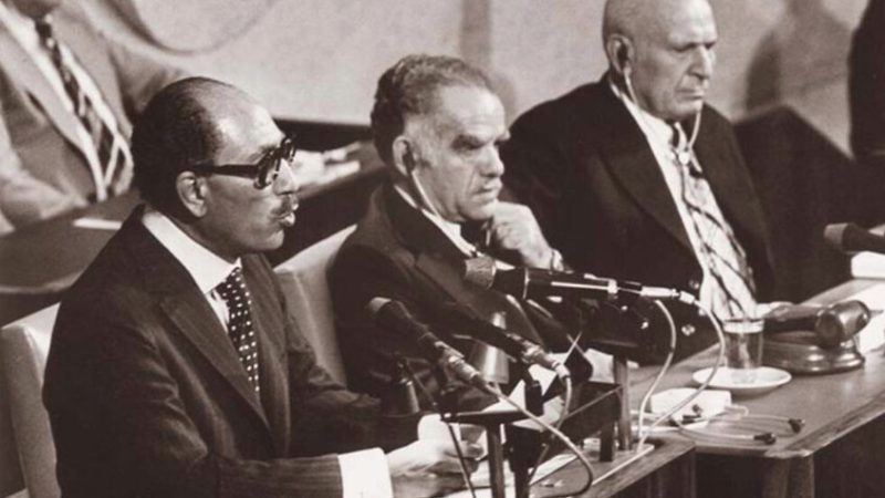 “شرارات السلام”.. إسرائيل تحيي ذكرى مرور 48 عاما على زيارة السادات لتل أبيب