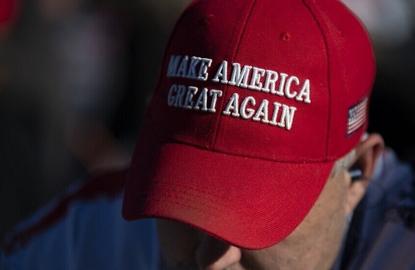 عضو الكونغرس غرين تفيد بأن قضية إبستين مزقت حركة MAGA